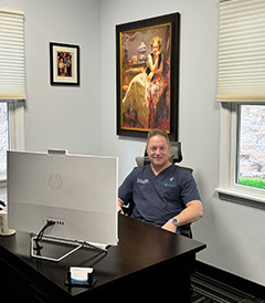 Dr. Marc Allen